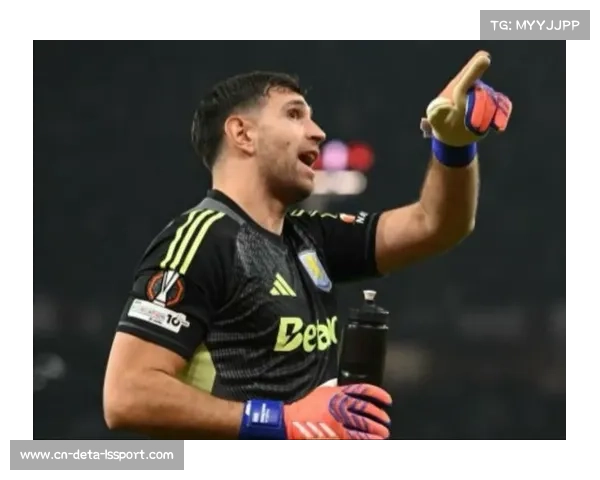 马丁内斯脱手失误，维拉门将状态成隐患